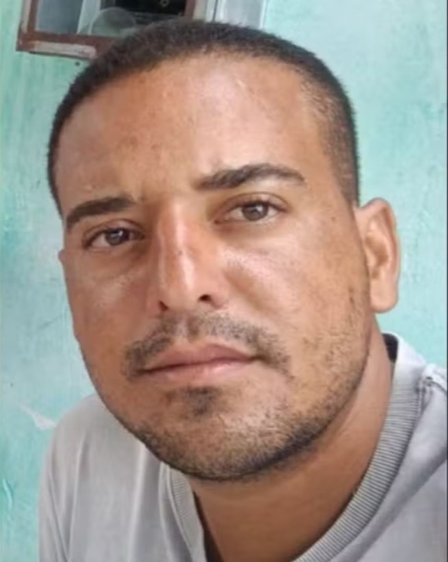 irmão morre em funeral 