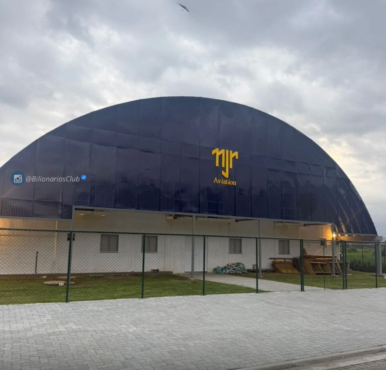 Novo espaço no condomínio Portobello abriga aeronaves e equipe de voo do jogador