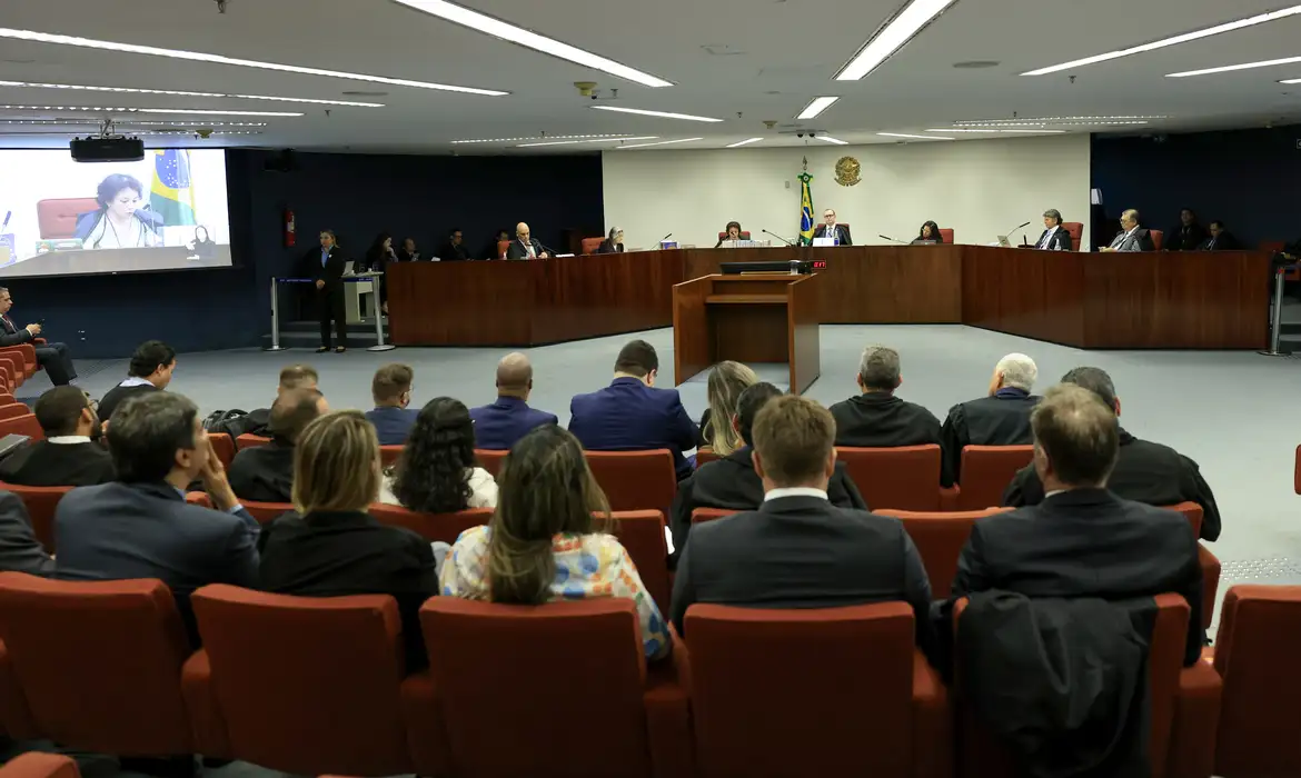 Foto STF retoma julgamento dos réus do Núcleo 4 da trama golpista