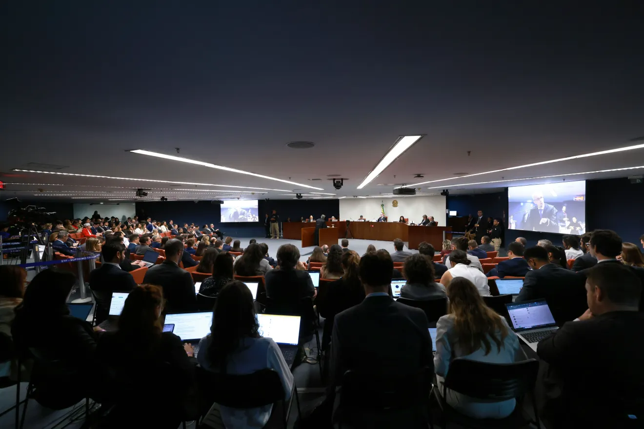 Julgamento de Bolsonaro por tentativa de golpe tem nova fase no STF