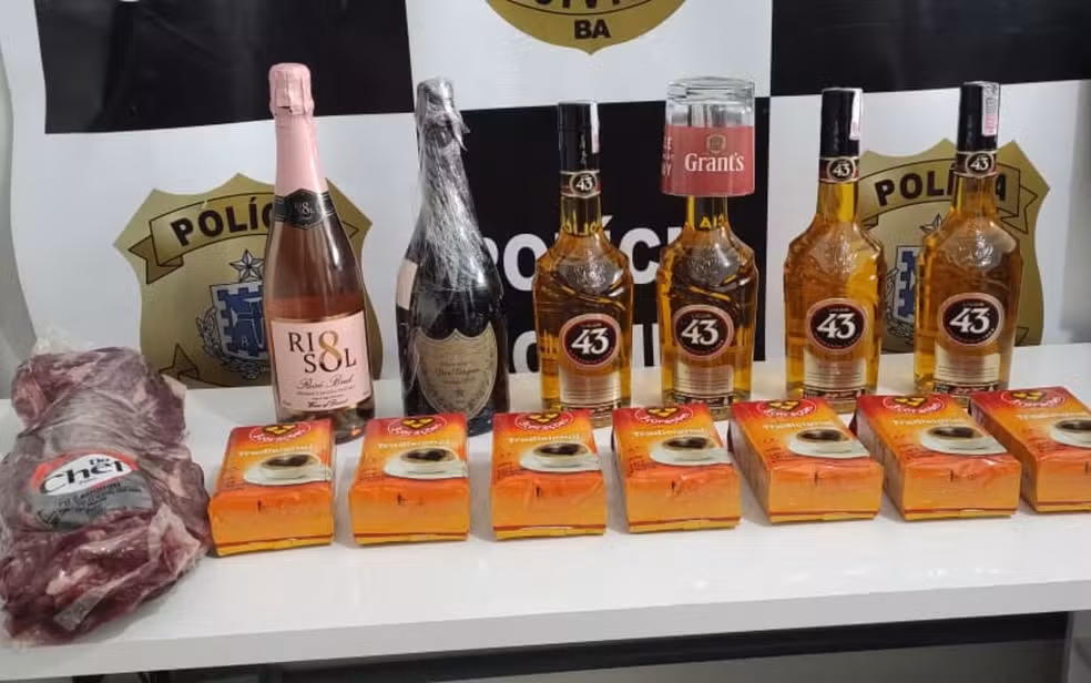 Foto Funcionário é preso por furtar filé mignon e bebidas de empresa na Bahia