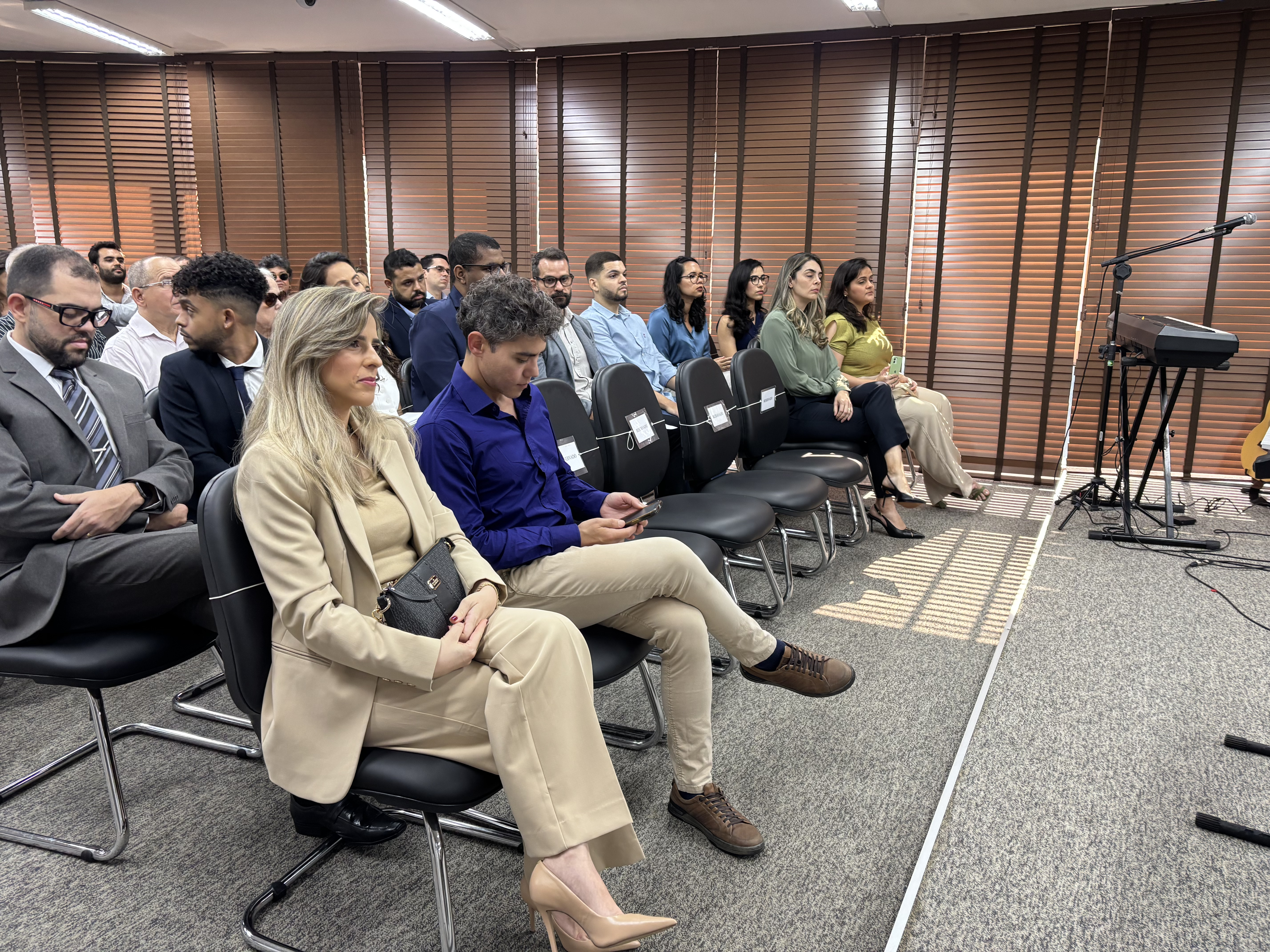 Foto TRE-BA empossa 12 servidores aprovados em concurso da Justiça Eleitoral