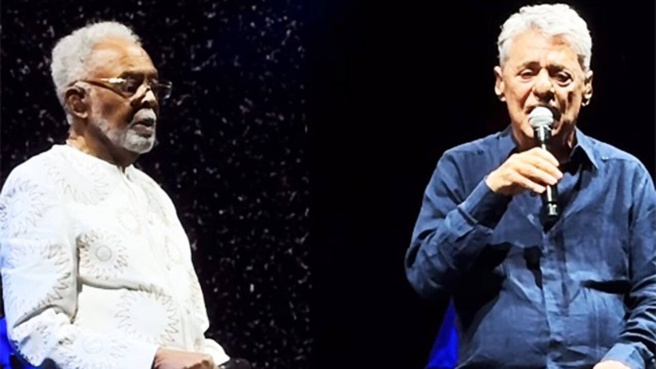 ‘Cálice’ une Chico e Gil, 51 anos após veto da ditadura