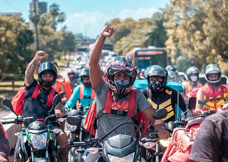 Foto Trabalho por aplicativos cresce 25% no Brasil entre 2022 e 2024, aponta IBGE