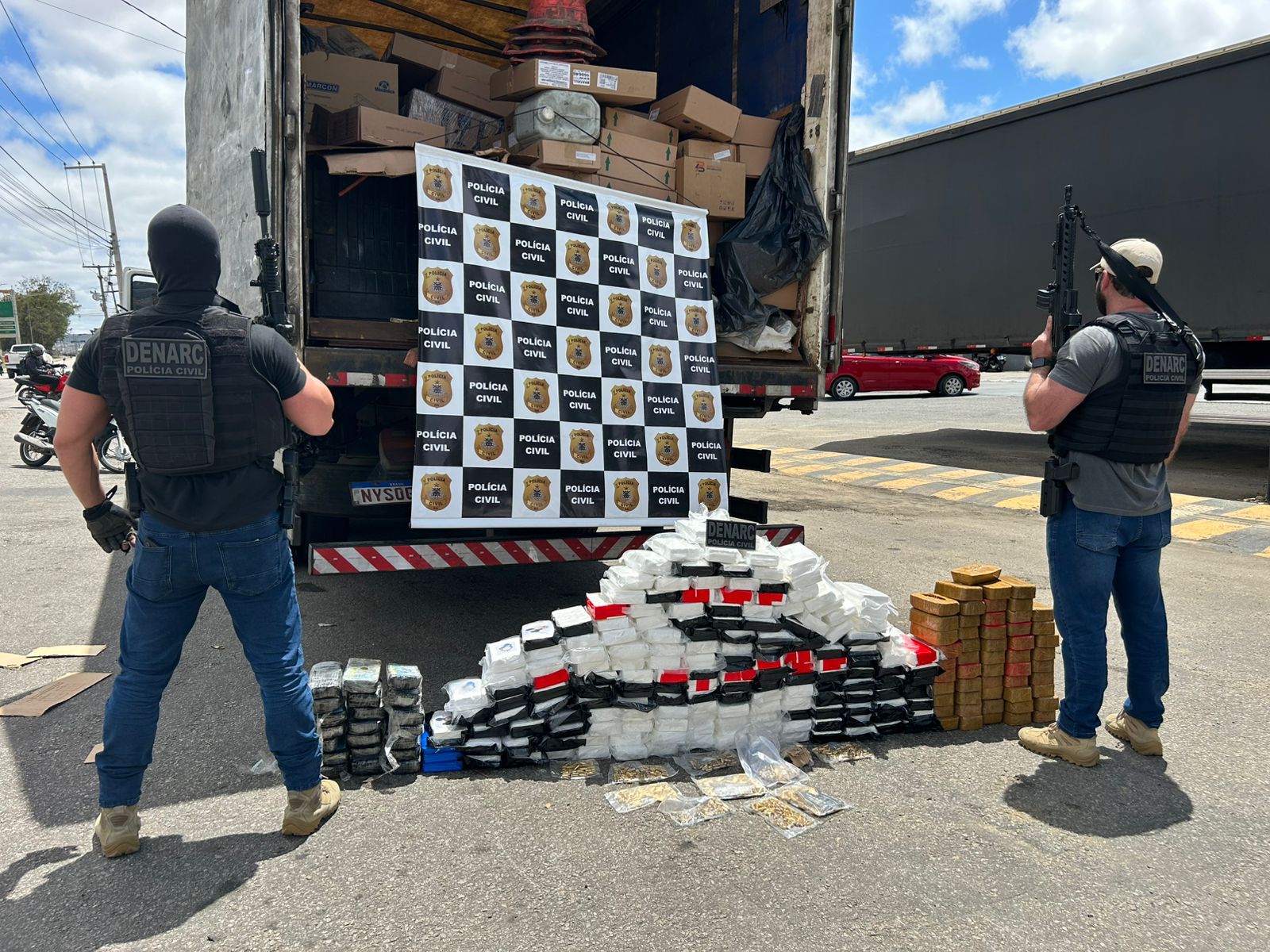 Foto Polícia apreende 250 quilos de drogas com destino à Vitória da Conquista