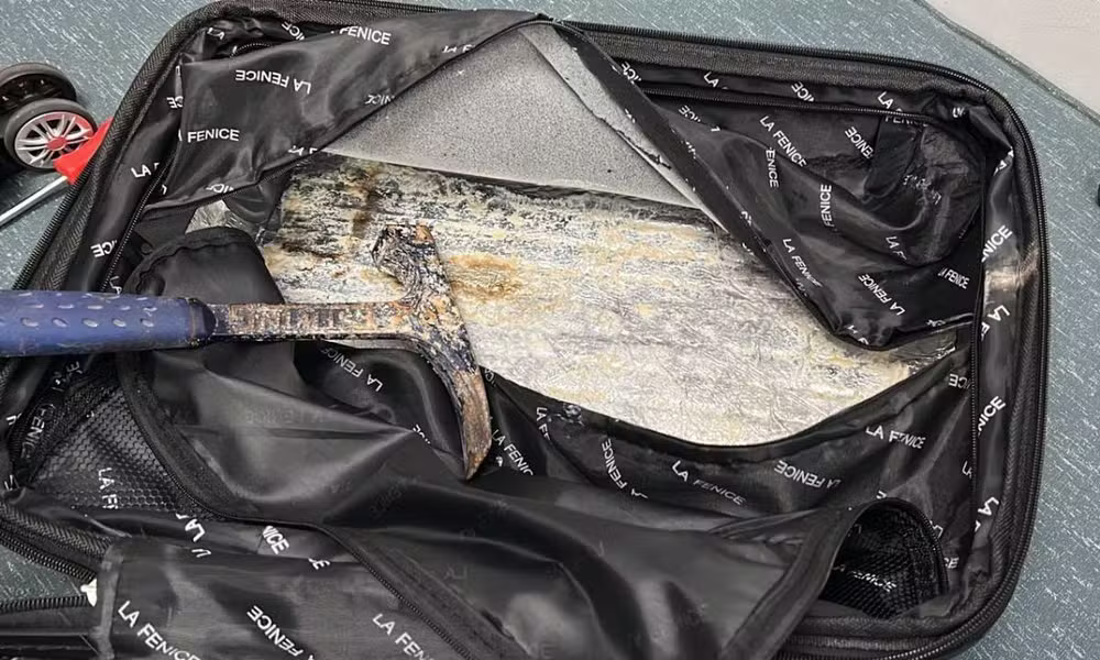 Jovem é presa em Salvador ao tentar embarcar para Paris com cocaína na mala