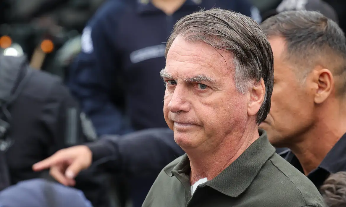 Foto Bolsonaro recebe resposta que pode modificar status de prisão 