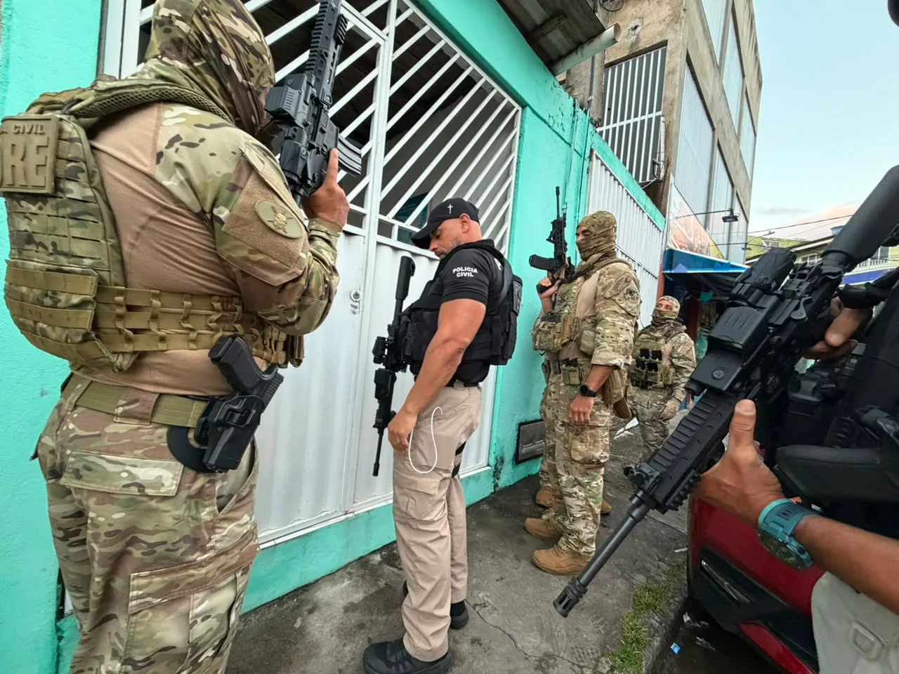 Agentes em opera&ccedil;&atilde;o. Foto: Divulga&ccedil;&atilde;o/SSP-BA