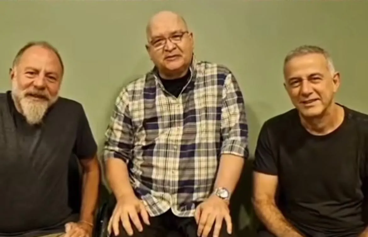 Reprodução/@osparalamas 