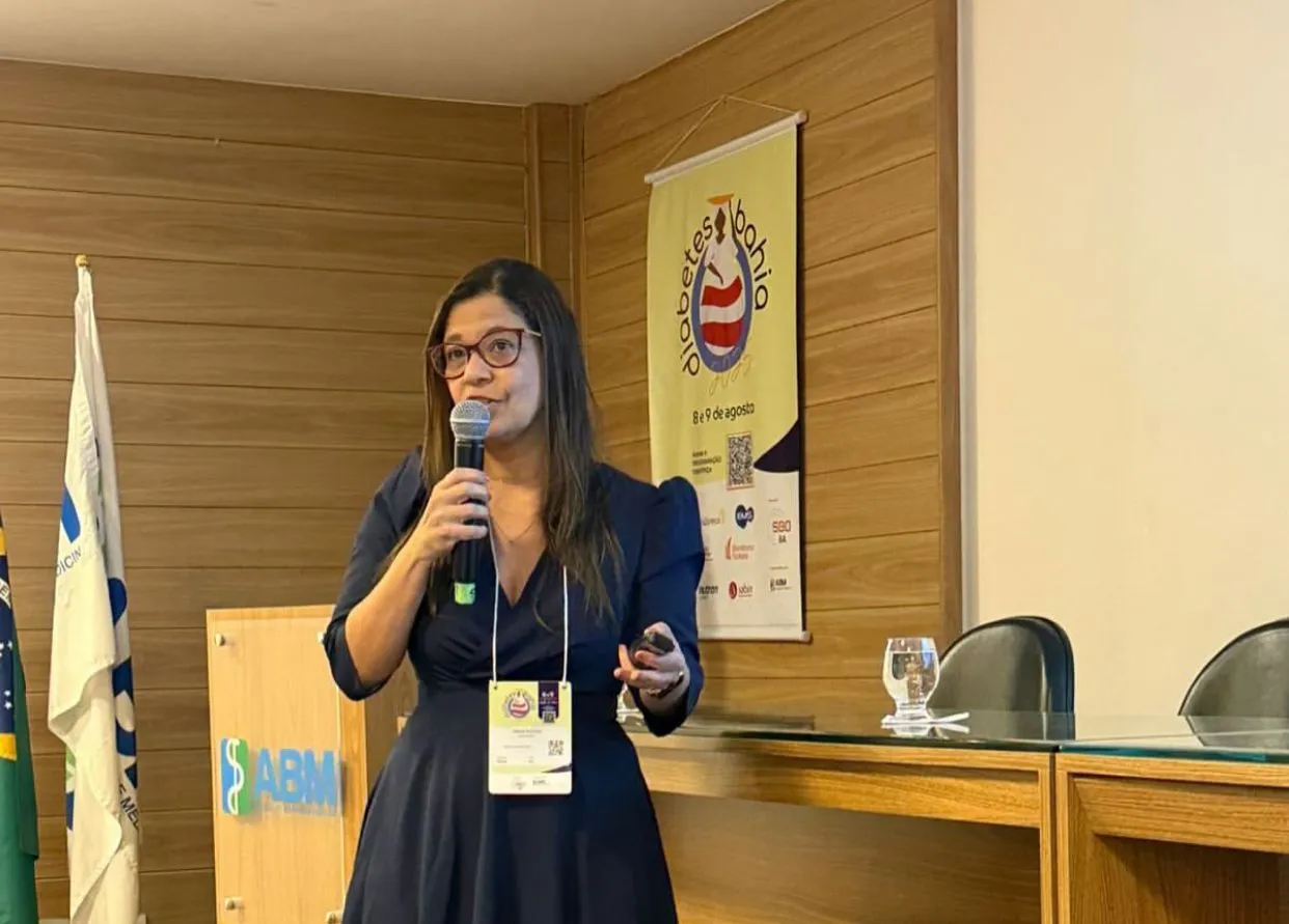 Reprodução/ Instagram @drathaisatrujilho